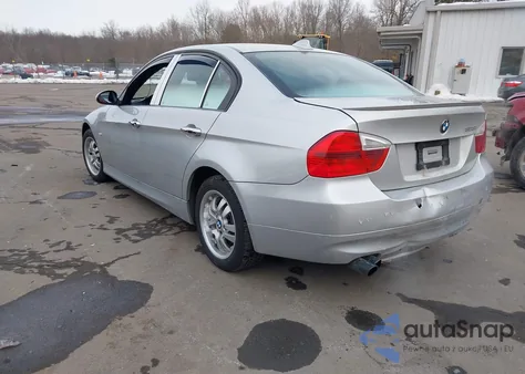 2006 BMW 323I z USA, uszkodzony, nr VIN WBAVB53576KW28233